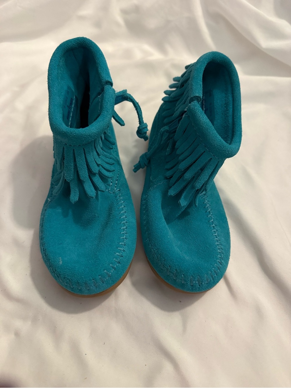 NWOT Minnetonka 'Double Fringe' Turquoise Suede Side Zip Moccasin Boot